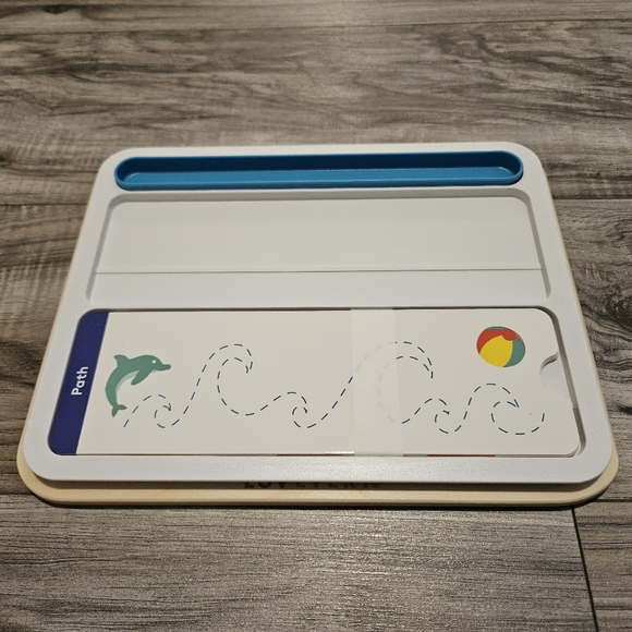 NEW Lovevery Draw, Trace & Erase Board The Persister Play Kit Months 55, 56, 57 - Picture 3 of 10